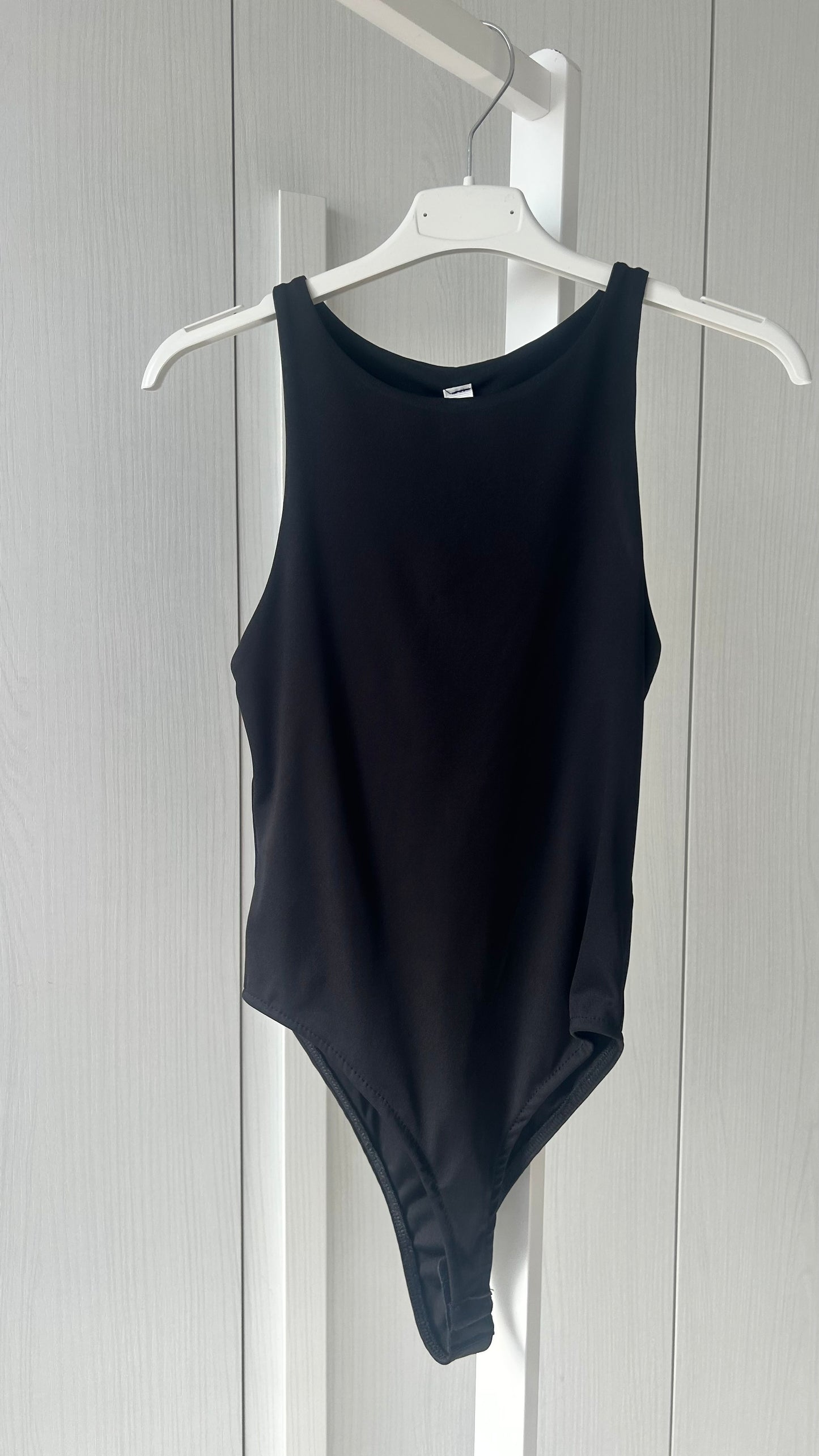 BODY SLIM FIT