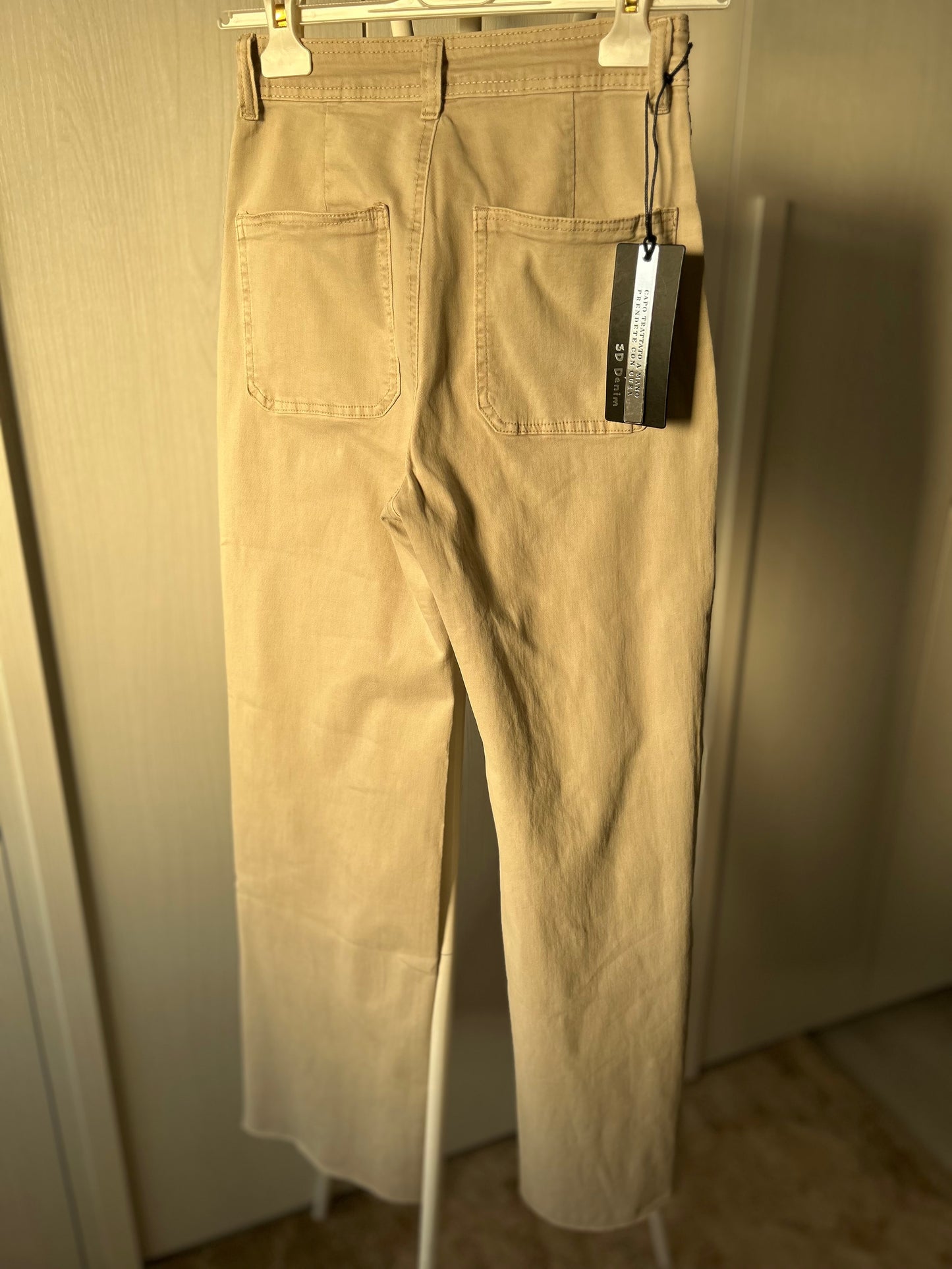 JEANS STRAIGHT FIT CON TASCHE