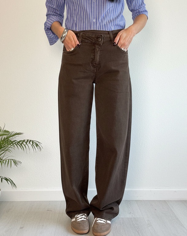 JEANS “CROSS BROW”