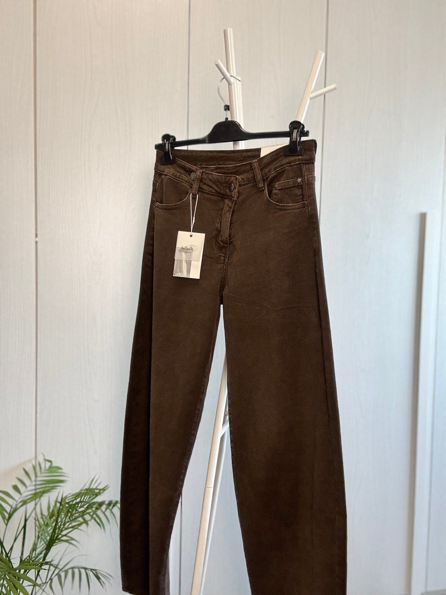 JEANS “CROSS BROW”